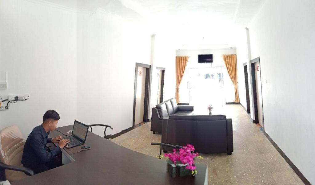 Salma Hotel Bukittinggi Extérieur photo